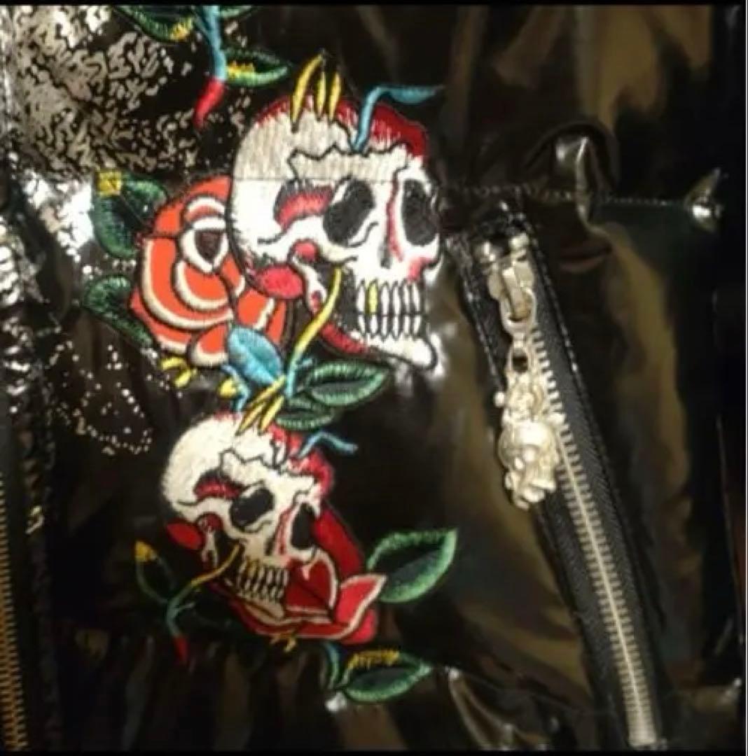 エド・ハーディーダウンジャケットSサイズ光沢黒