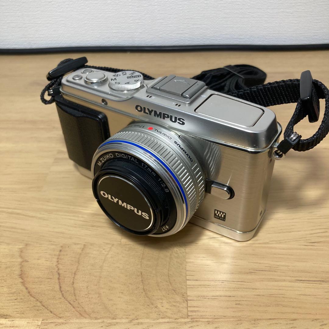 OLYMPUS PEN E-P3 ツインレンズキット シルバー 付属品あり