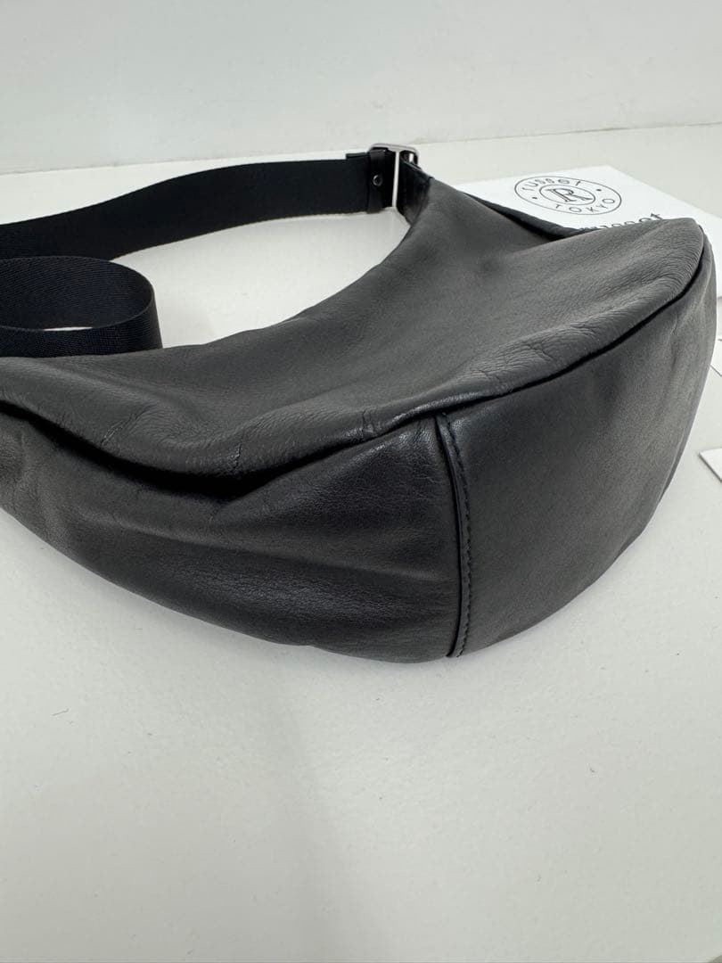 russet ソフトレザーラウンドショルダーバッグ(CE-1326)