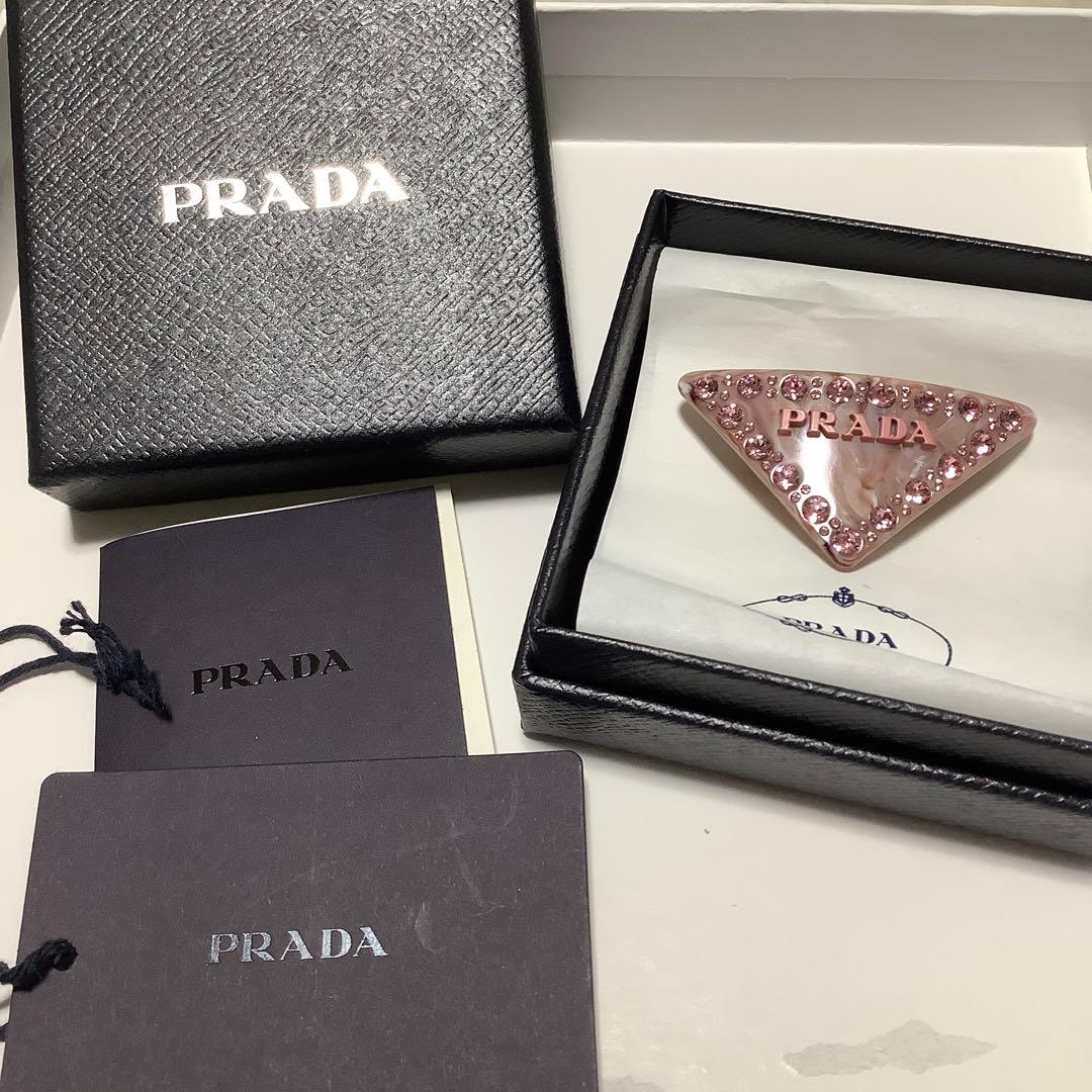 PRADA ヘアピン ピンク