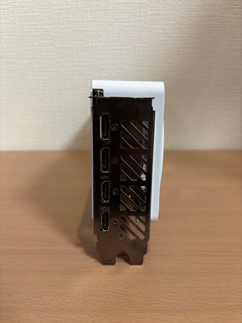 グラフィックボード・グラボ・ビデオカード GIGABYTE GEFORCE RTX 4060 Ti AERO OC 8G