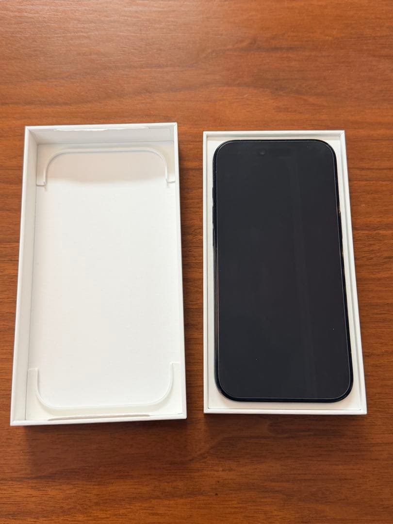 iPhone Air 256GB 黒 本体 Apple購入 純正ケース付き