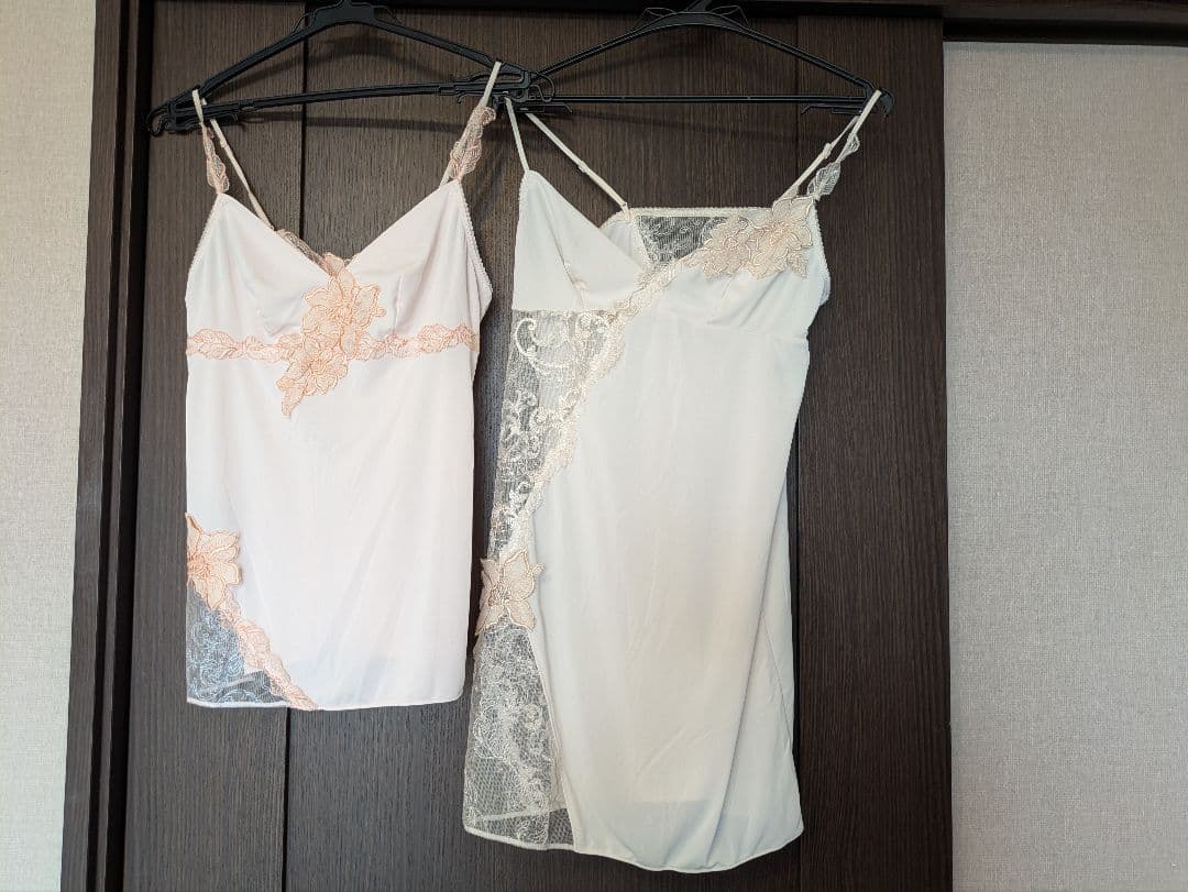 【美品2点】サルート⭐同シリーズのキャミソール＆スリップ