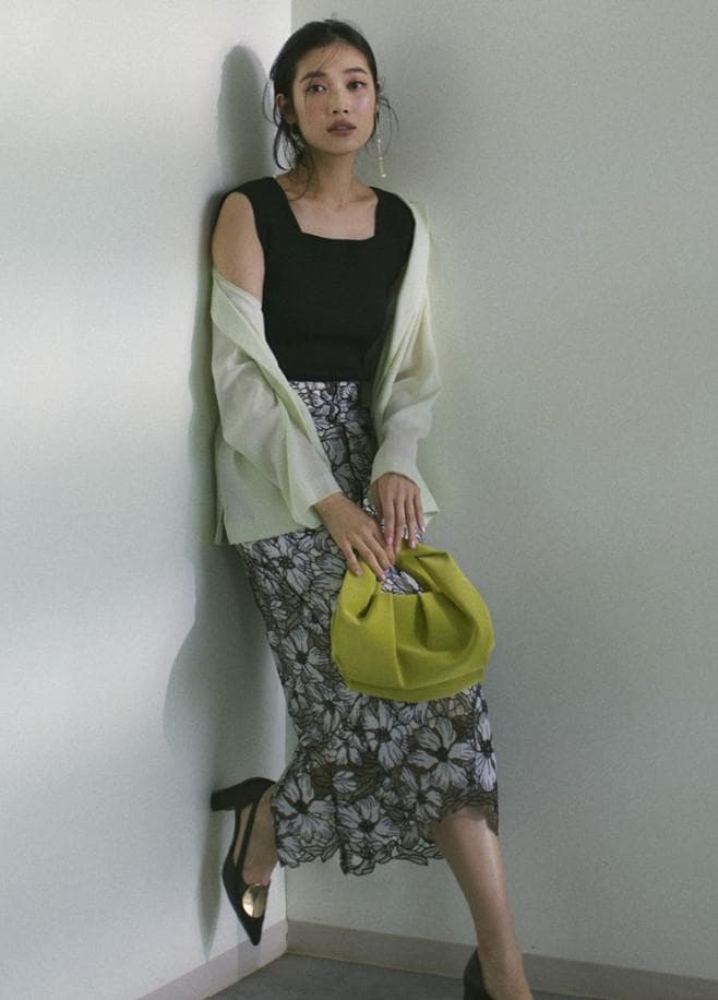 新品■FRAY I.D(フレイ アイディー) フラワーラメレースタイトスカート