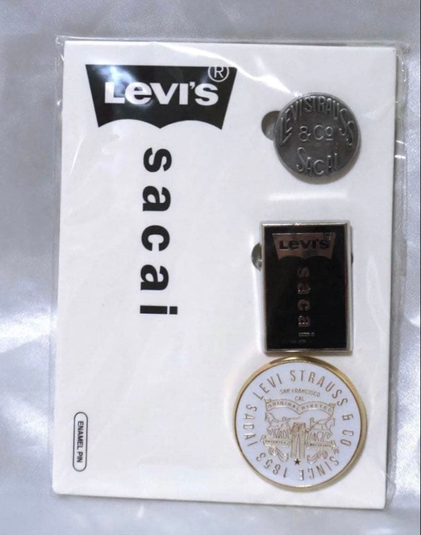 週末セール【sacai x levi's】サカイ　リーバイス　ピンズ　シルバー