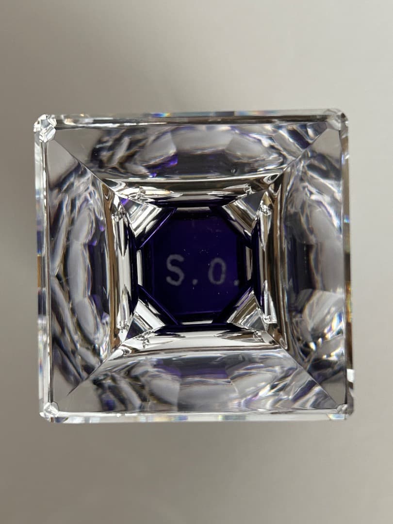 薩摩切子『紫被せ切子足付杯』(大友清三作)