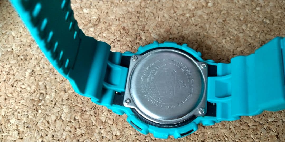カシオ G-SHOCK GA-110SL-3AJF 電池交換済み