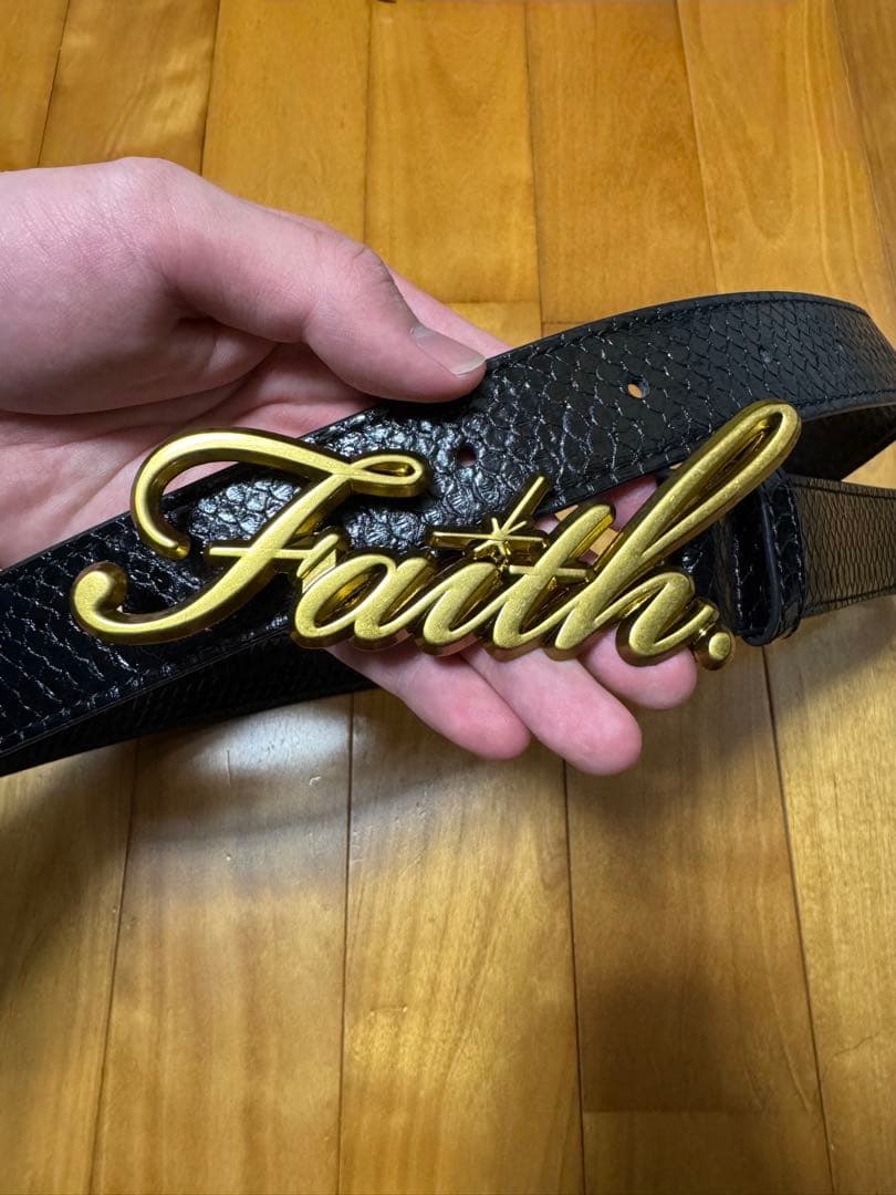 小物 Faith by LUIS