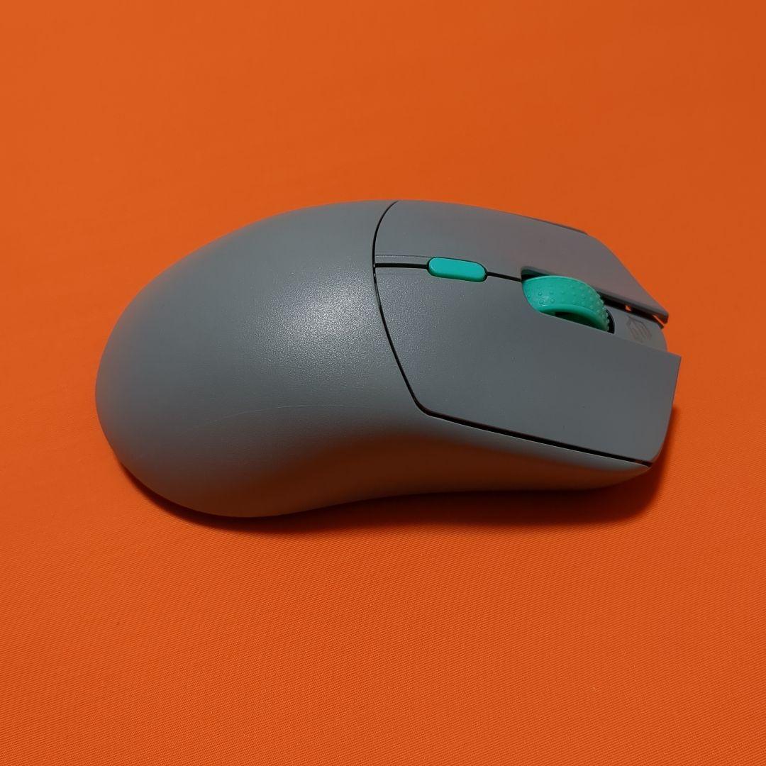 G WOLVES HTS PLUS 4K グレー