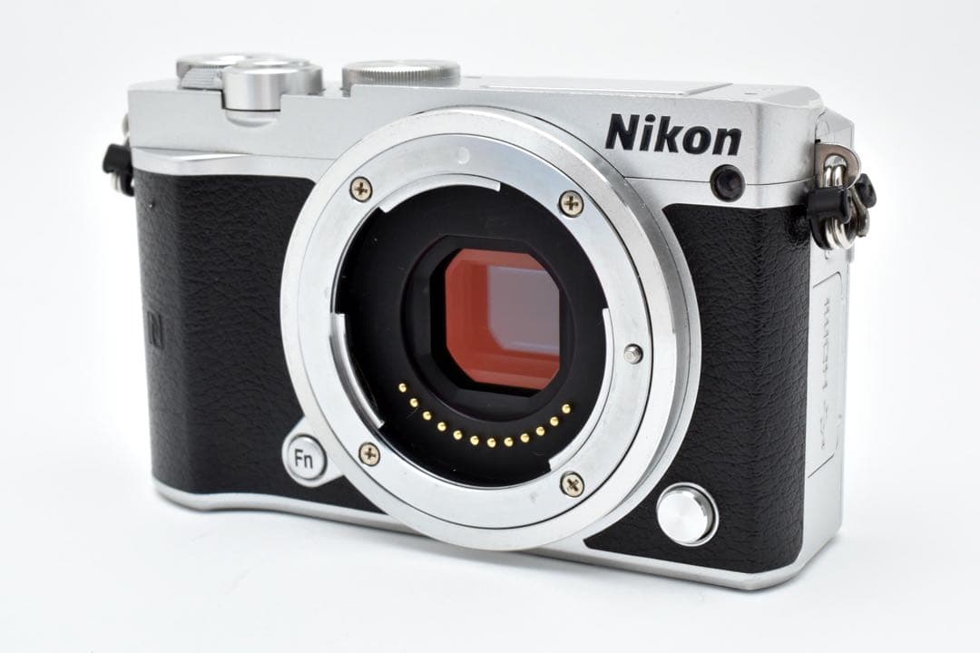 Nikon 1 J5 ミラーレス一眼 カメラ 本体