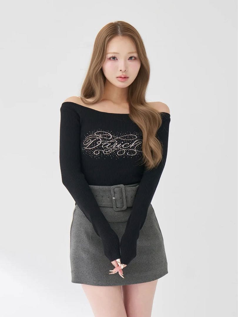 Darich☆ビジューロゴボートネックニットトップス新品未使用タグ付き