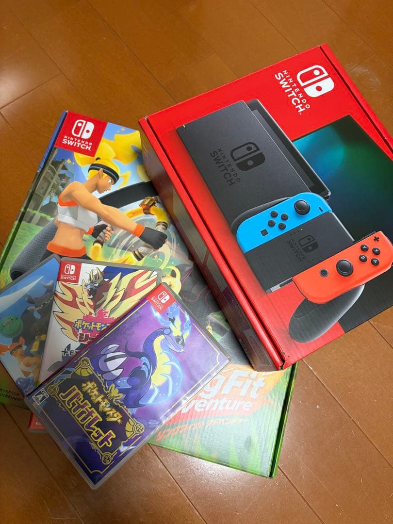 Nintendo Switch 本体 + ゲーム3本（ポケモン、リングフィット）