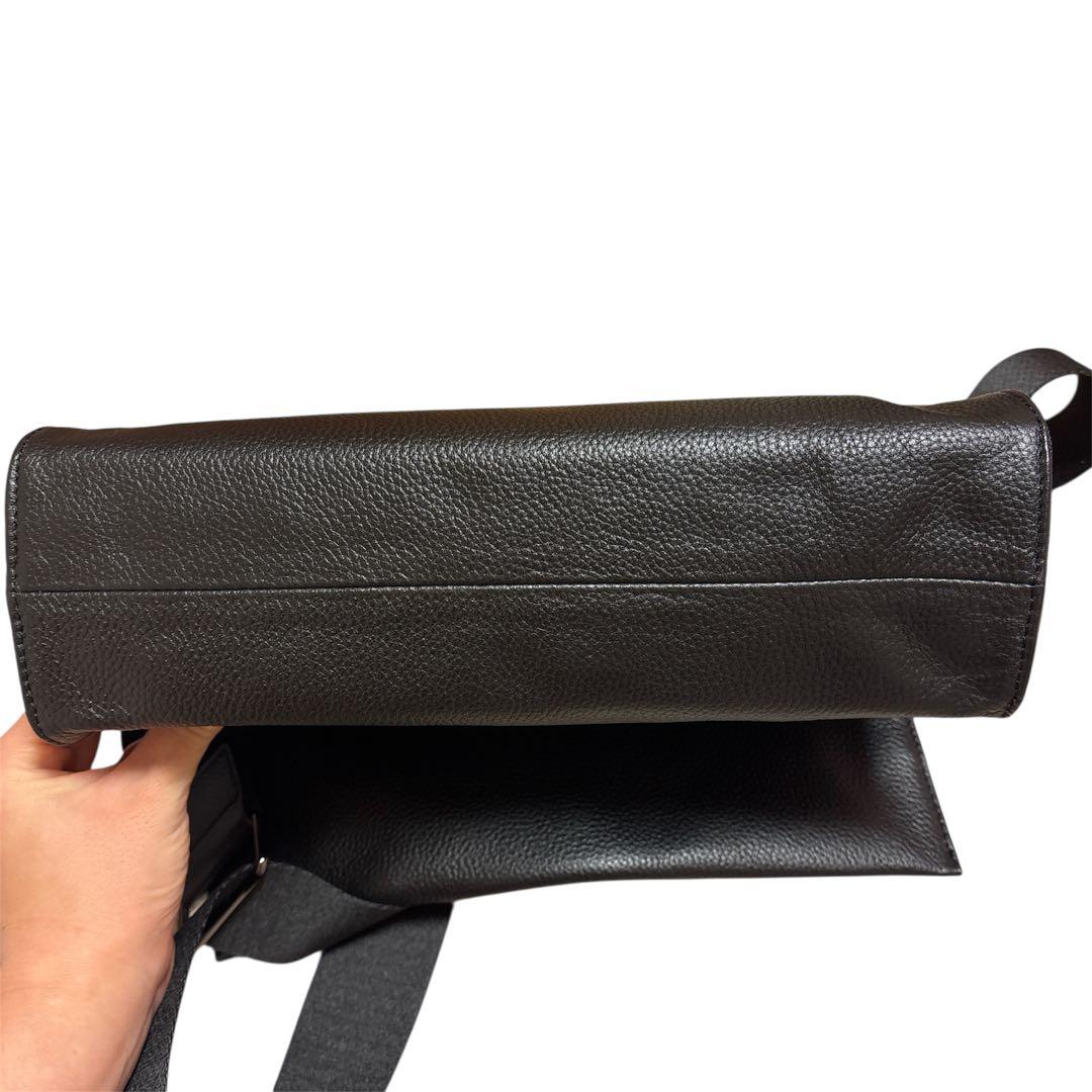 W*可様 【美品】ワイドテープショルダーバッグ （本革/軽量470g/ボディバッ