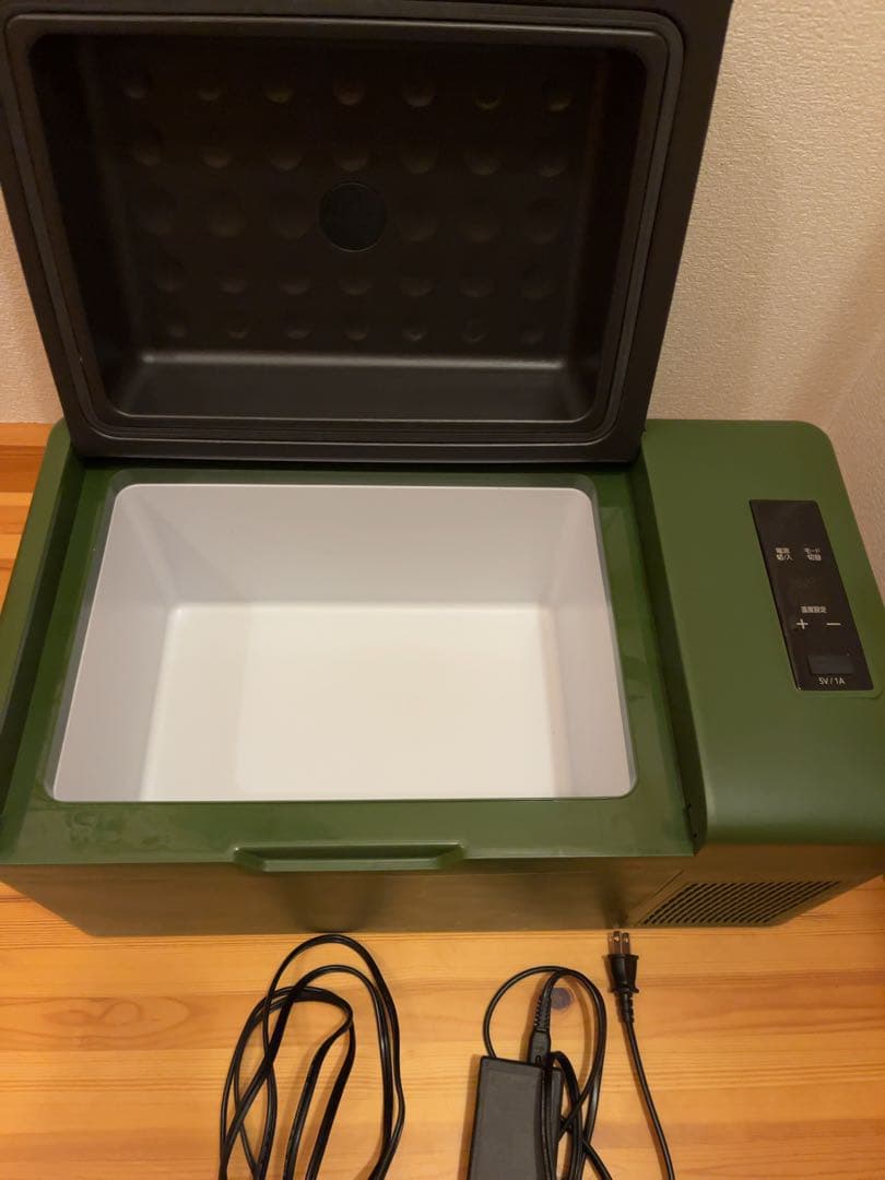 アイリスオーヤマ 車載冷蔵庫　20L