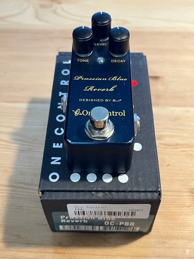 ギター one control prussian blue reverb used