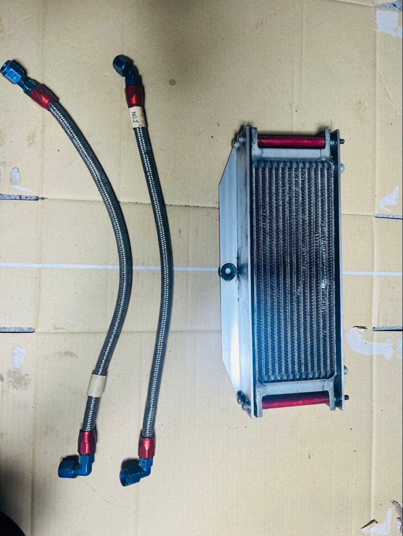 アールズ製　オイルクーラー