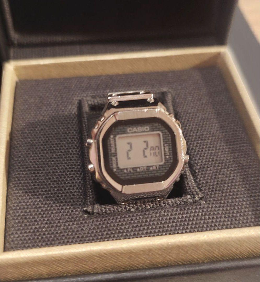 【限定】CASIO CRW-001-1JR リングウォッチ デジタル シルバー