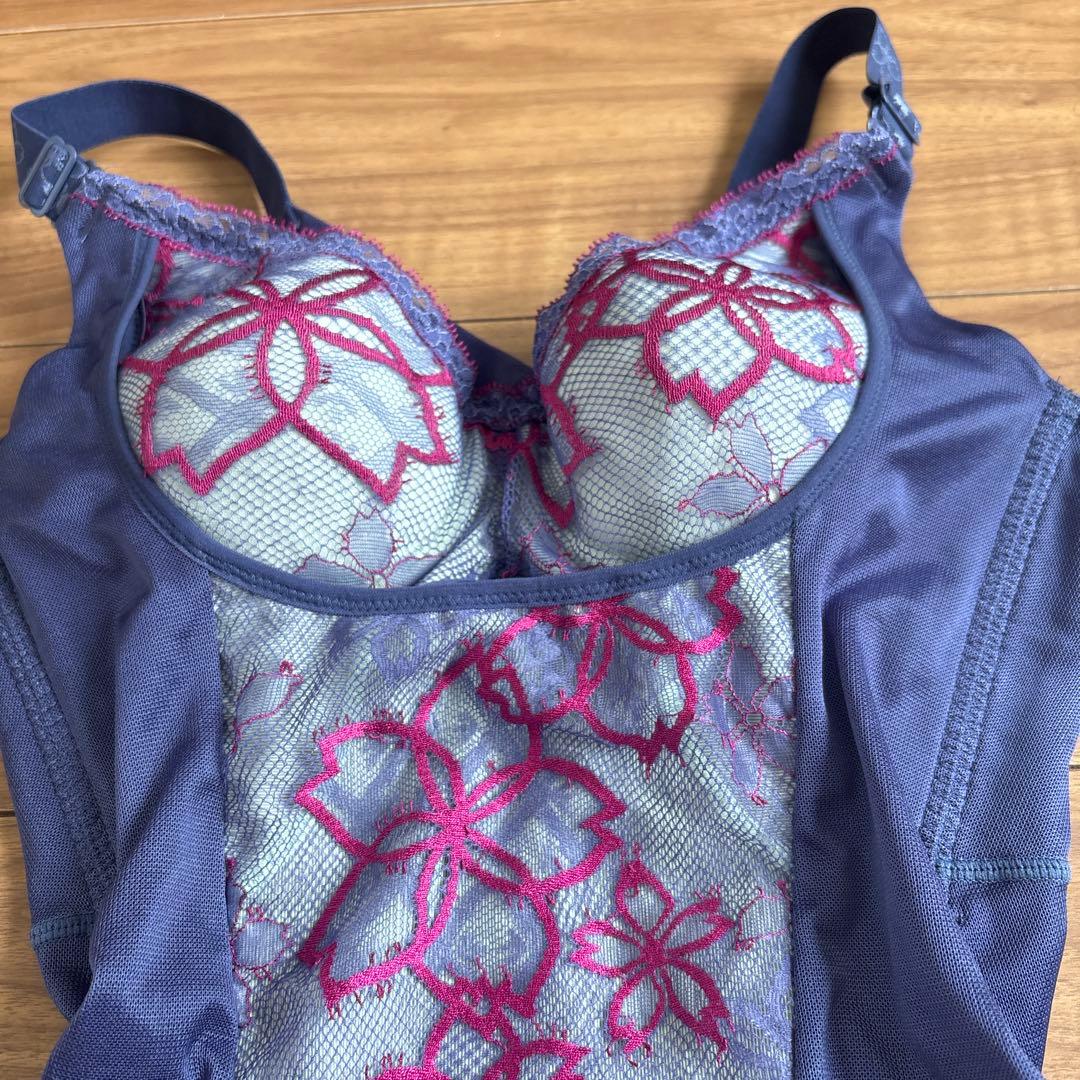 マルコ　アヴァンセ　新品未着用B75L