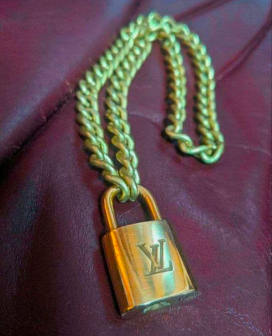 大人パドロック【★Louisvuitton★ 】sid chainアンティーク