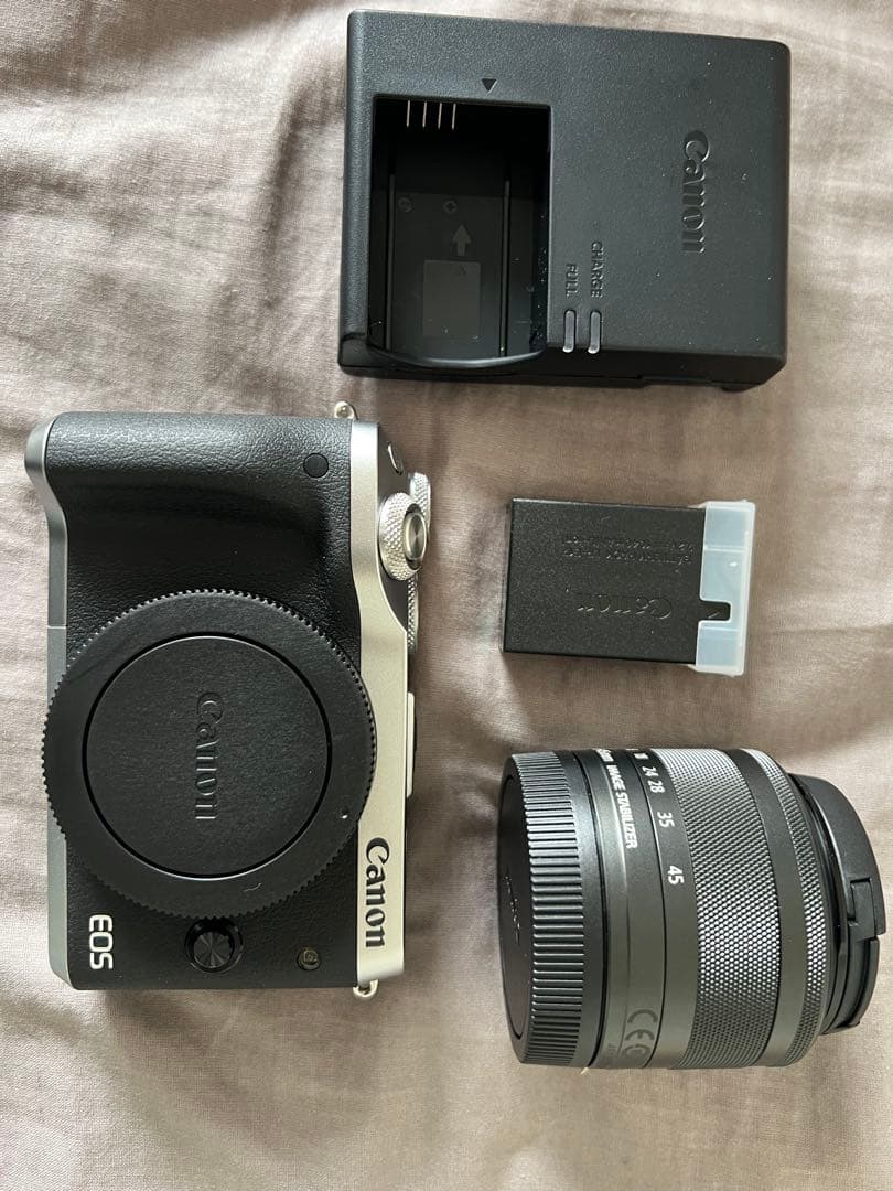 Canon EOS M6 ミラーレスカメラ 15-45レンズセット 超美品