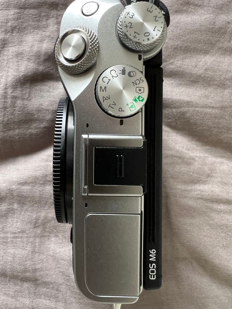 Canon EOS M6 ミラーレスカメラ 15-45レンズセット 超美品