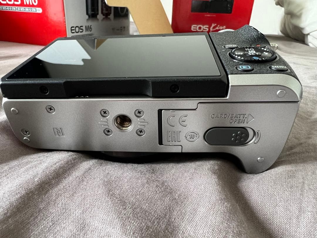 Canon EOS M6 ミラーレスカメラ 15-45レンズセット 超美品