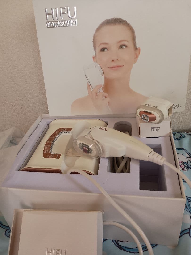 HIFU美顔器 目もとアタッチメント付き