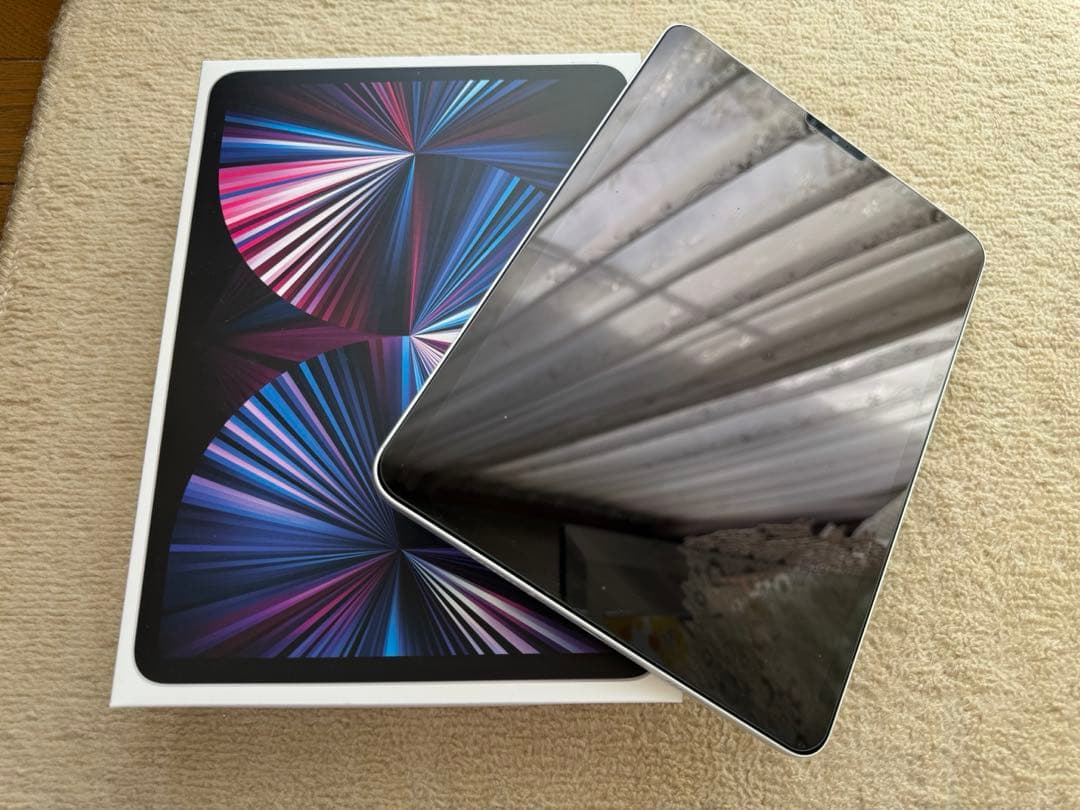 【最終お値下げ】iPad Pro 11インチ 128GB (第3世代) シルバー
