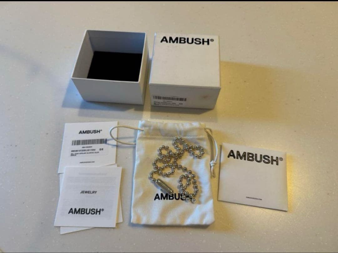 umbushボールチェーン　ネックレス