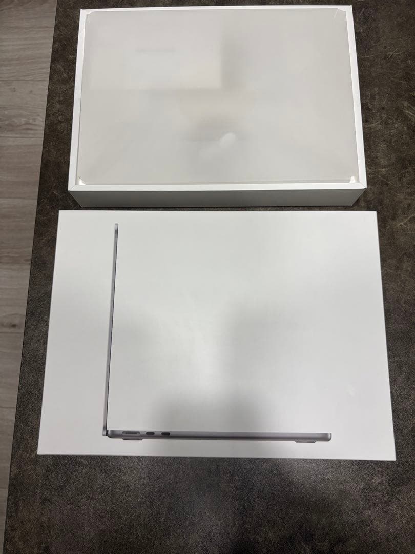 MacBook Air 256GB M2 13インチ マックブック　エア