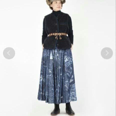 45Ｒ ワンダーランドプリントのスカート（インディゴ）45rpm