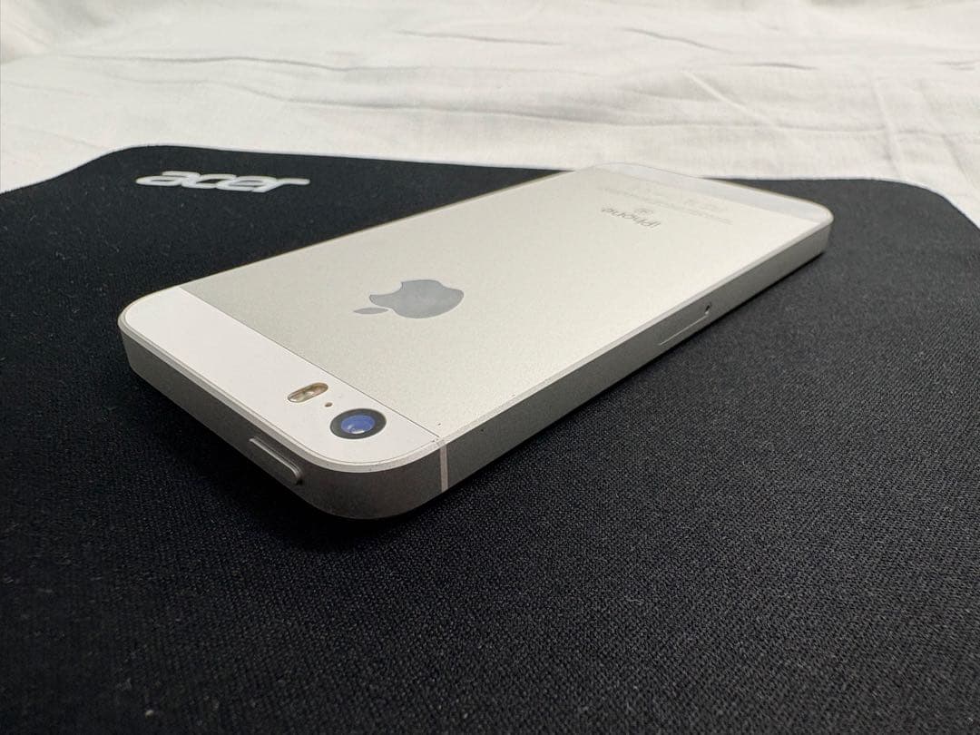 【美品/SIMフリー】iPhone SE 第1世代 Silver 64GB