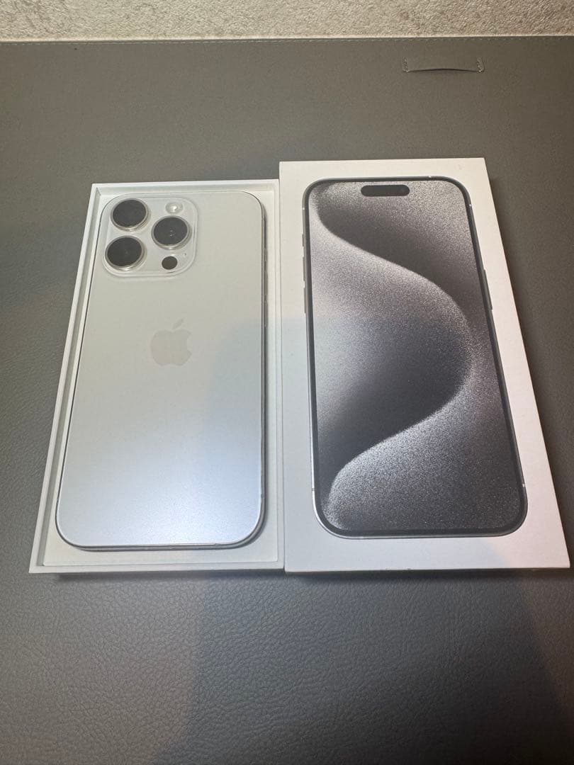 美品 iPhone 15 pro white titanium 128gb