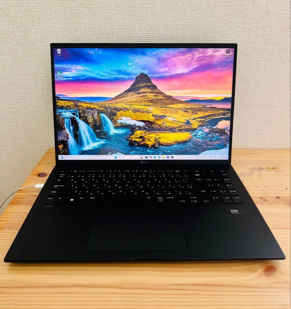 【新品同様】LG gram 16Z90S 16 Core Ultra7 16GB