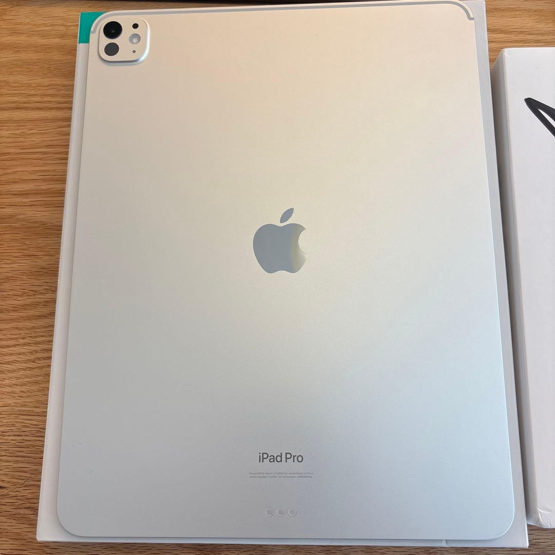 magic keyboard付き iPad Pro M4 13インチ 256GB