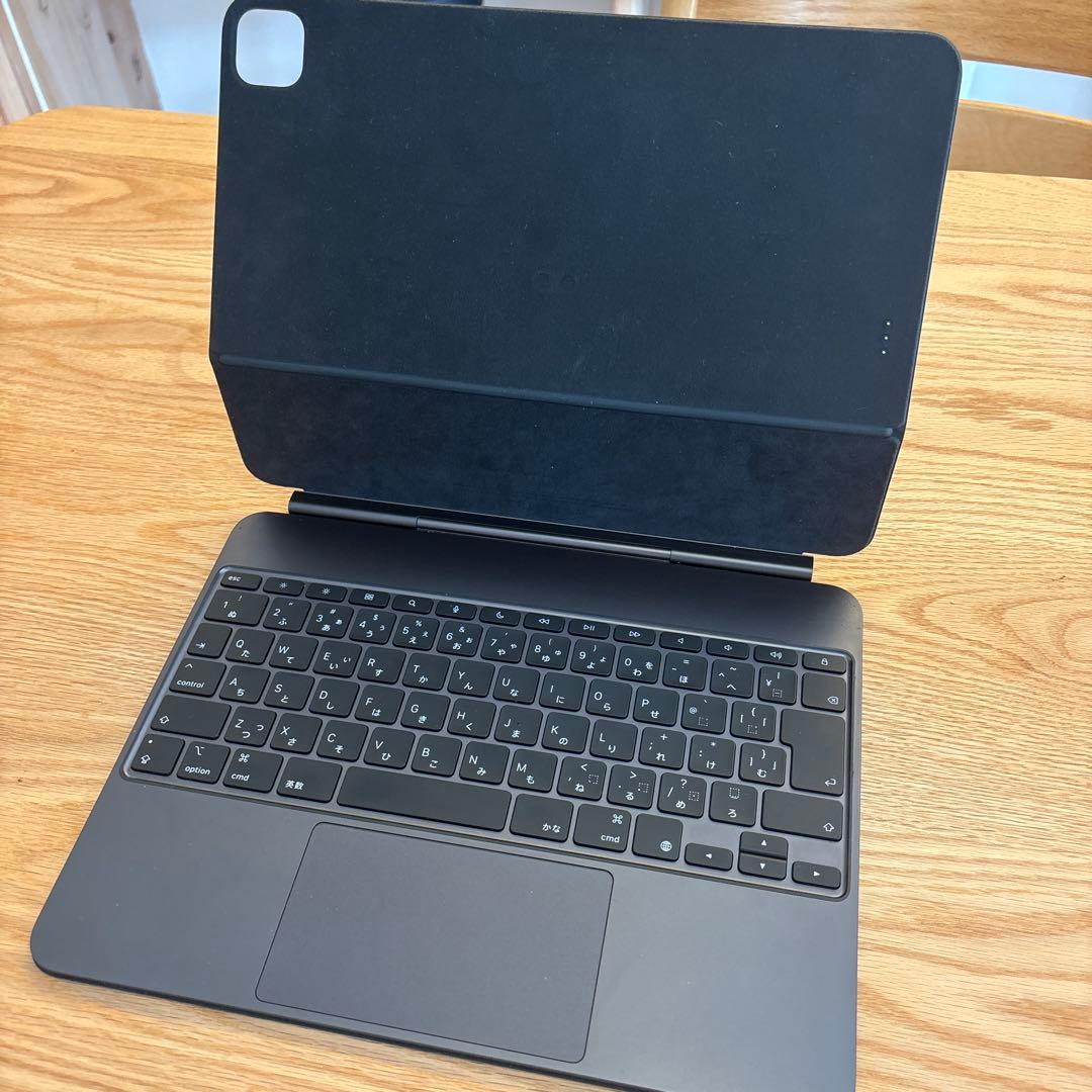 magic keyboard付き iPad Pro M4 13インチ 256GB