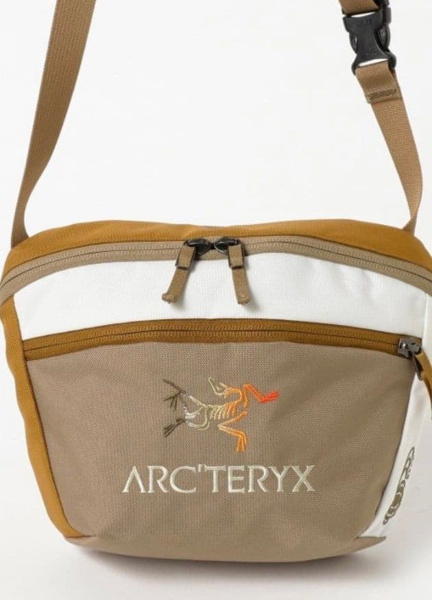 BEAMS【別注】ARC’TERYX / NAGOMI Mantis 2