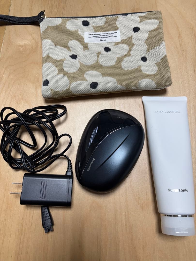 【収納ポーチ付】Panasonic EMS美顔器 EH-SP85