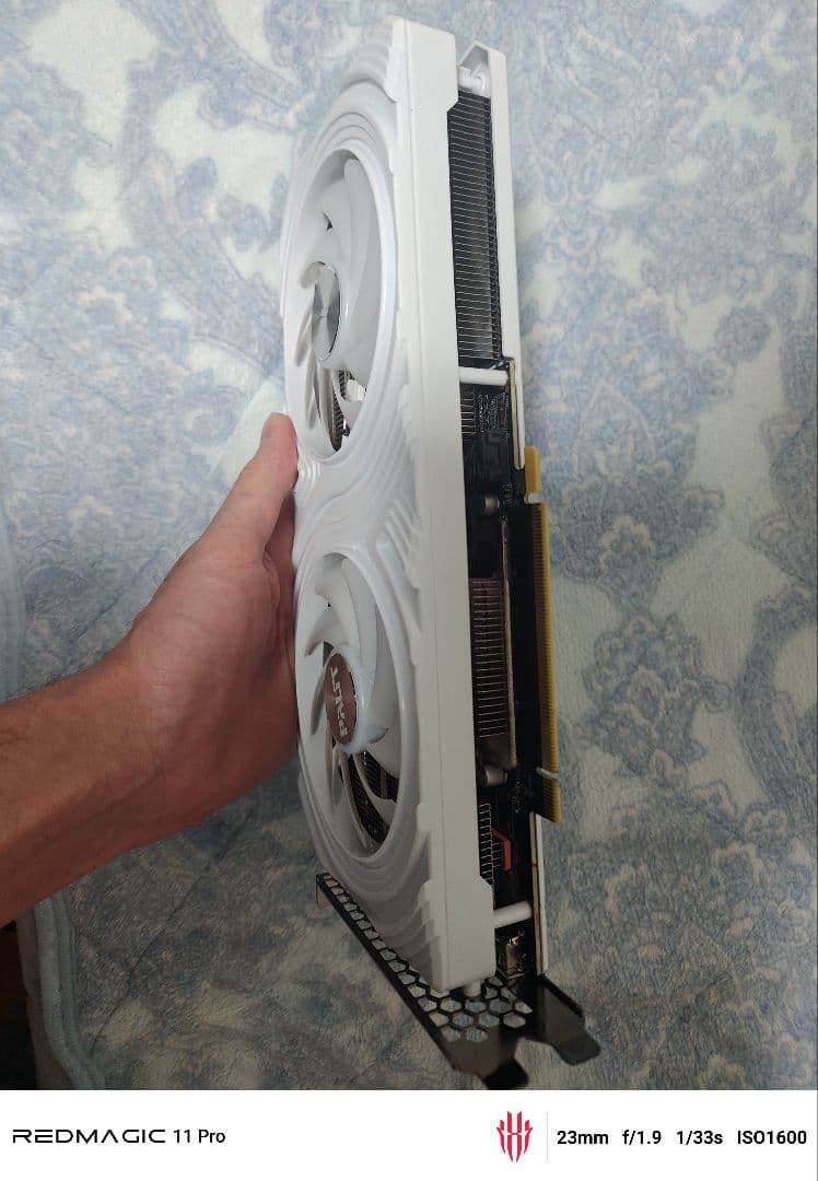 nvidia PALIT GeForce RTX 4060Ti 8GB 白