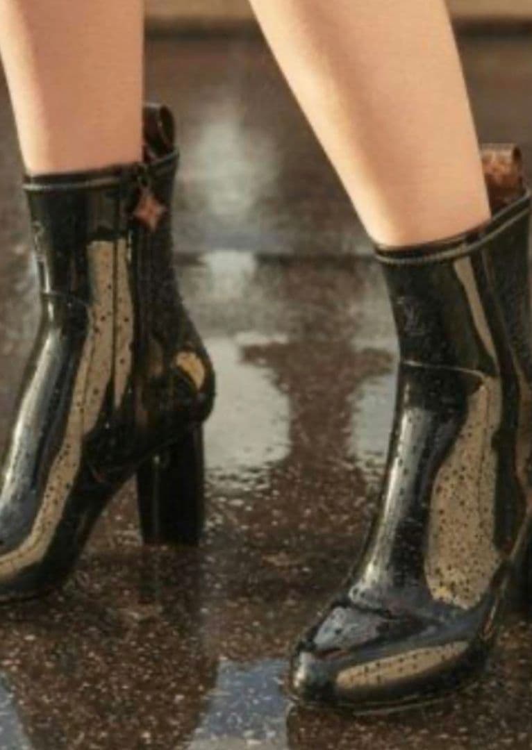 ルイヴィトン レインブーツ