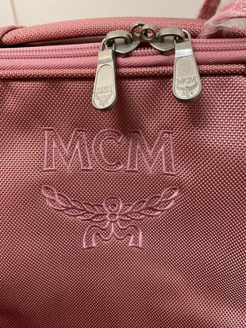 MCMキャリーバッグ、ケース　2〜3泊用