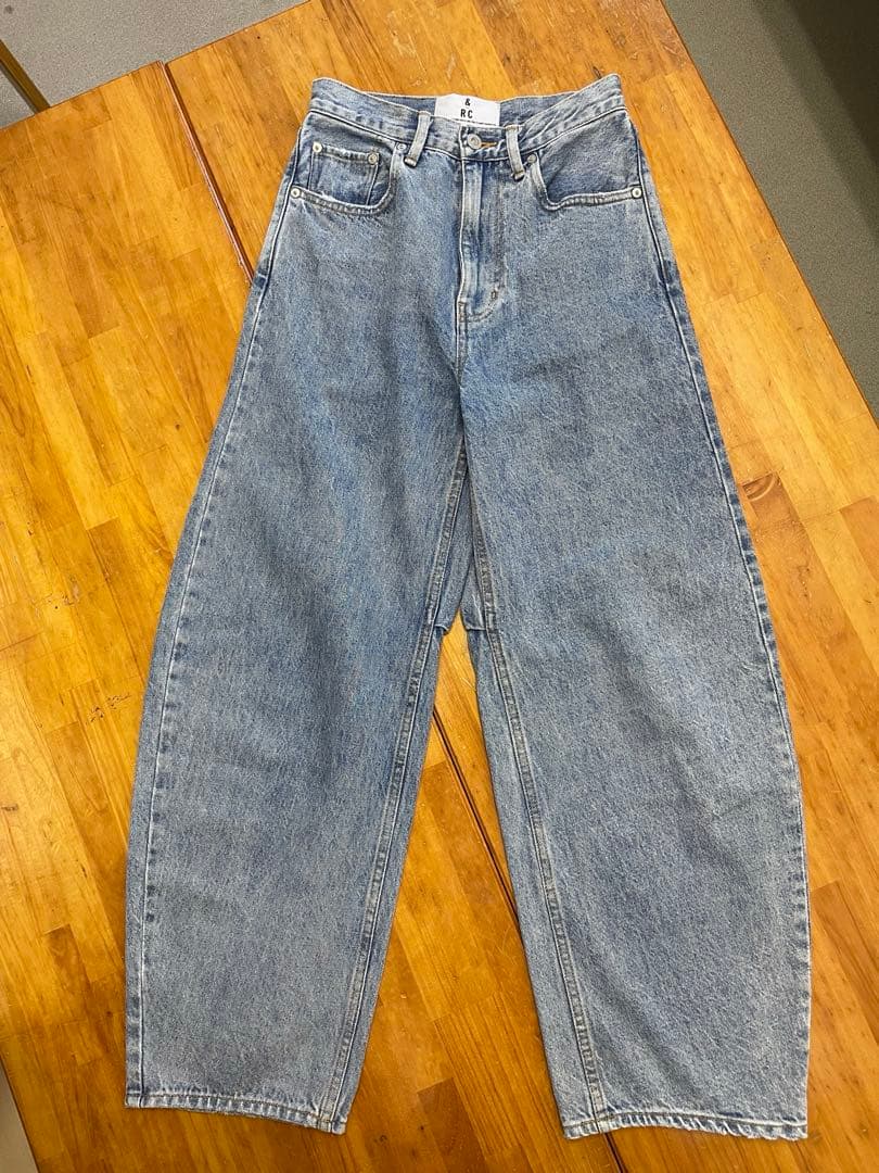 Curensology カレンソロジー　カーヴィーデニムパンツ　サイズ32