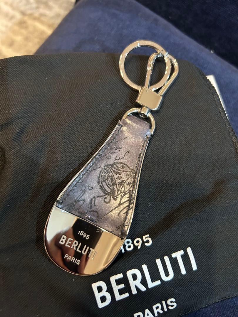 BERLUTI キーホルダー シルバー/グレー 箱付き