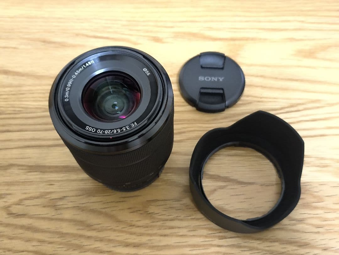 Sony FE 28-70mm f/3.5-5.6 OSS レンズ