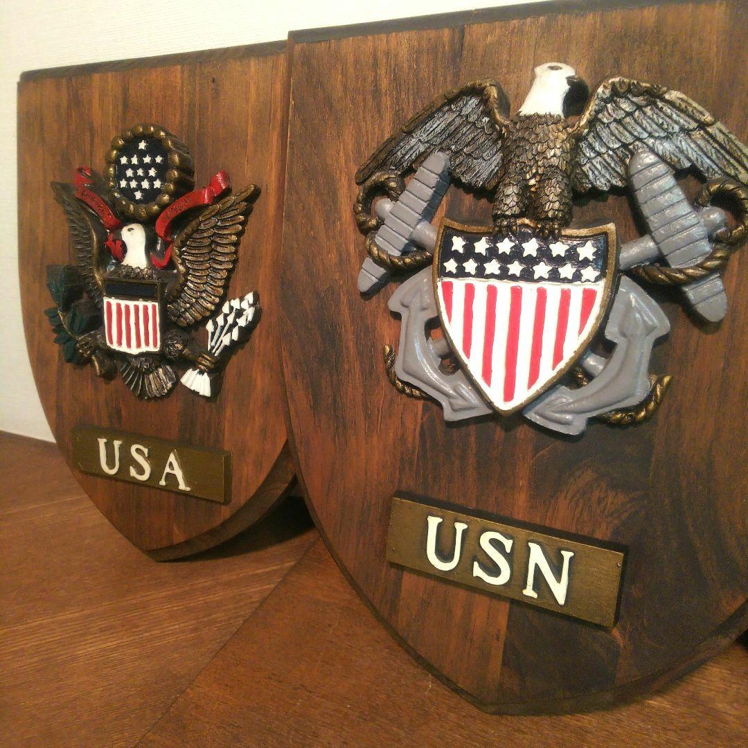 ヴィンテージ US Navy エンブレム 木製 盾 手彫り 英国製