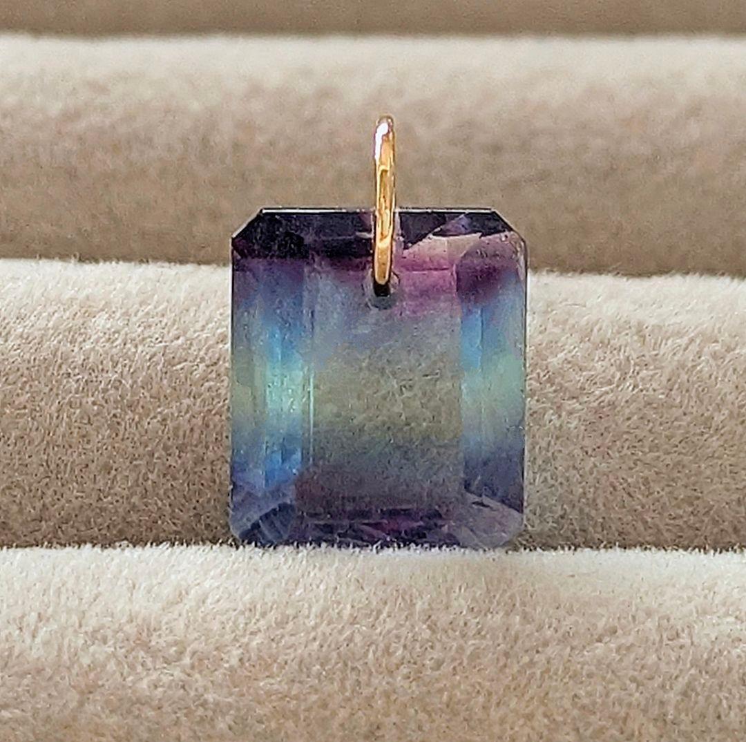 ♢ミリココ♢K18 パーティカラーフローライト 4.53ct チャーム