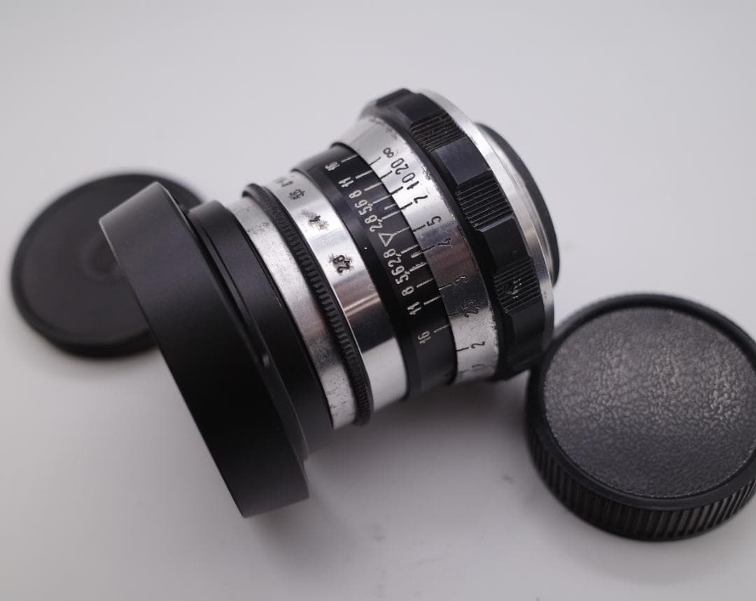 24　インダスター61 　10枚絞りゼブラ　53ｍｍｆ2.8　オールドレンズ