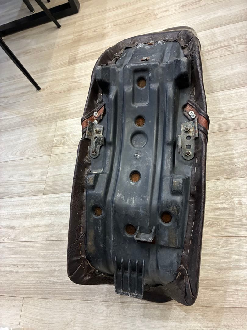 cbr400f 三段シート