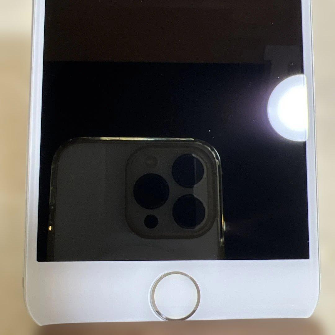 iphone8 256GB バッテリー76% カメラ部ヒビあり