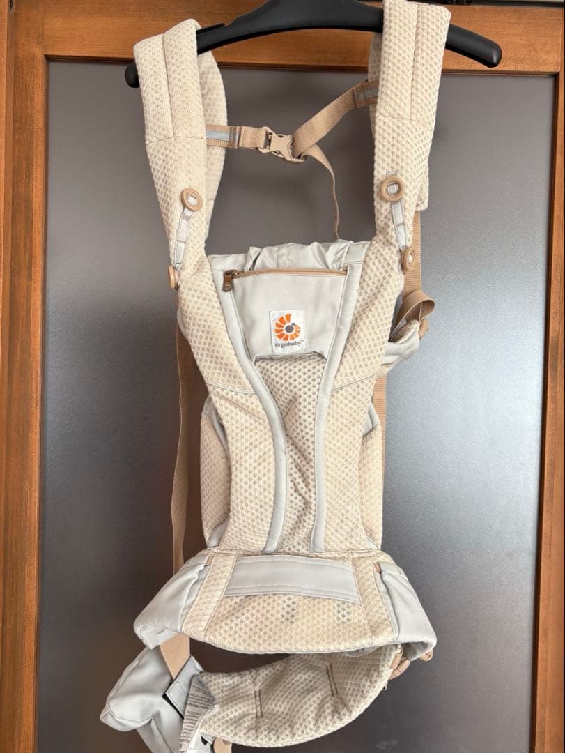 エルゴ　オムニブリーズ　ベージュ